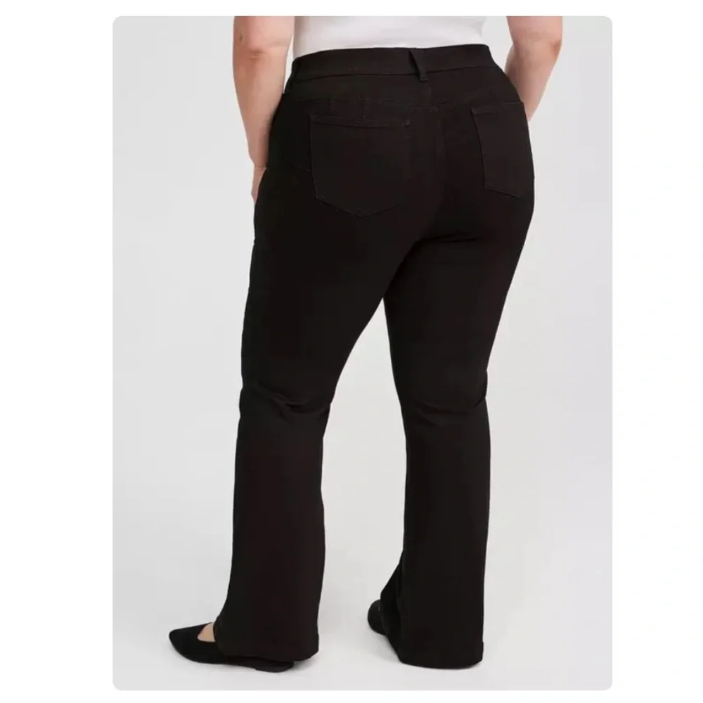 Torrid Black Premium Bombshell High-Rise Flare Jeans - Picture 4 of 10
